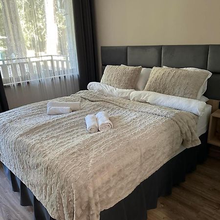 Cozy Riverside Pine Studio E5 โบโรเวทส์ ภายนอก รูปภาพ