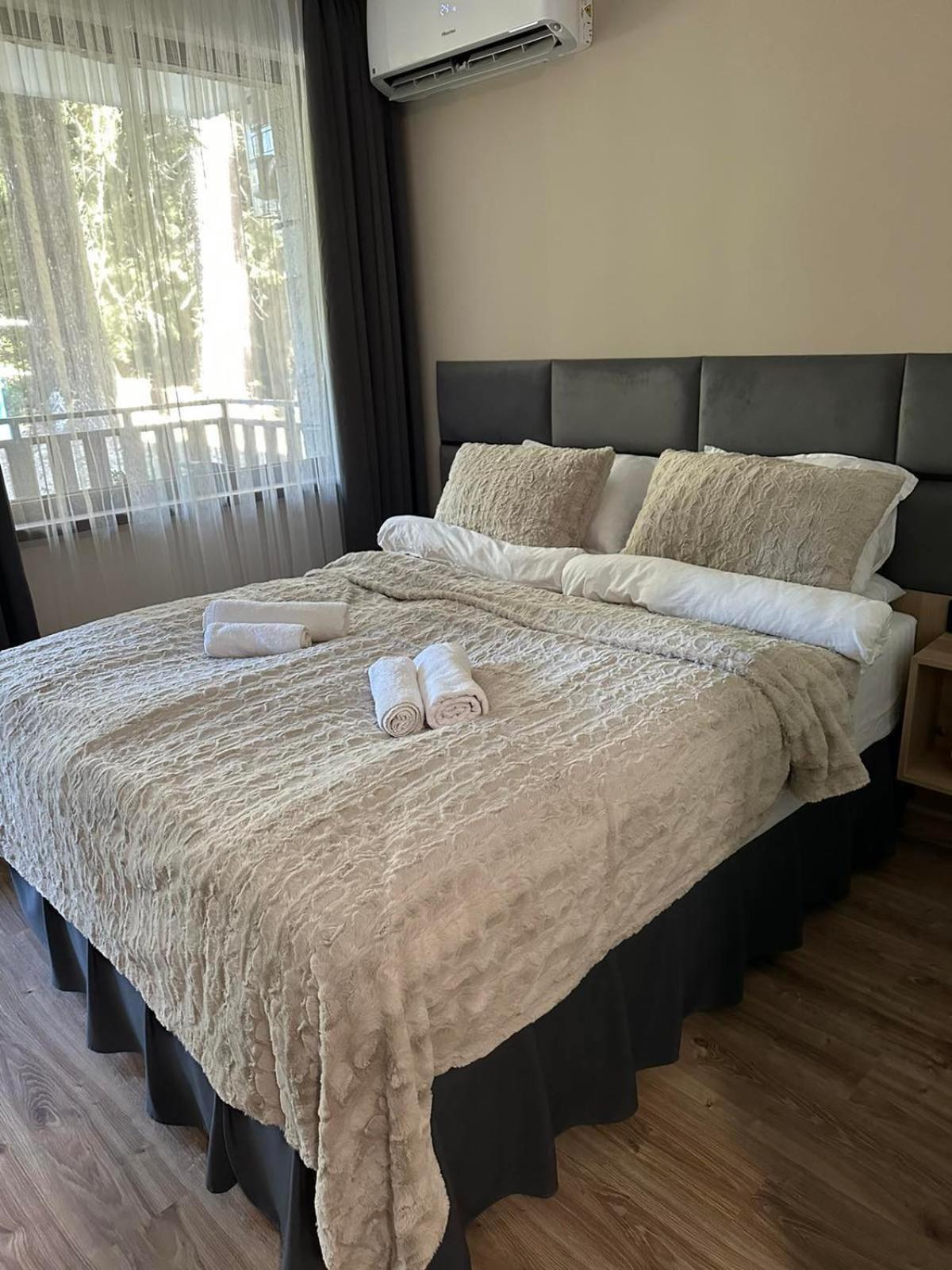 Cozy Riverside Pine Studio E5 โบโรเวทส์ ภายนอก รูปภาพ